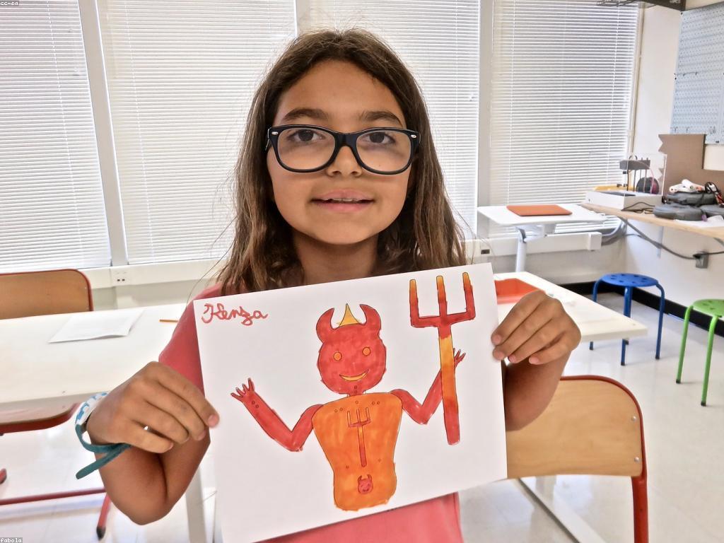 ការសិក្សាដោយការបង្ហាញវីដេអូ